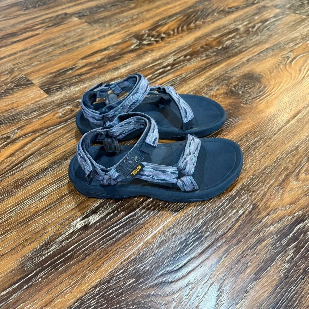 Teva Hurricane Size 2 XLT2 Kids Sport Sandals Blue Grey Pattern 1019390C Shoes